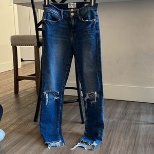 Frame le high skinny size 25 distressed raw hem